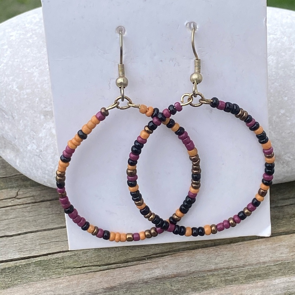 Handmade beaded circle earrings black red orange copper beads
